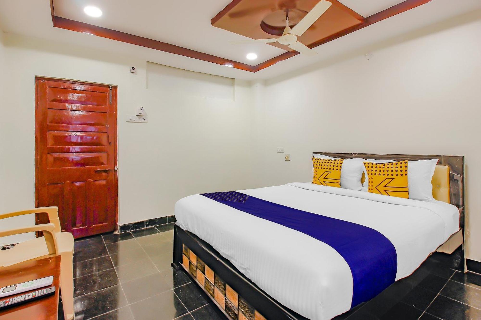 Spot On Hotel Grand Inn Варангал Экстерьер фото