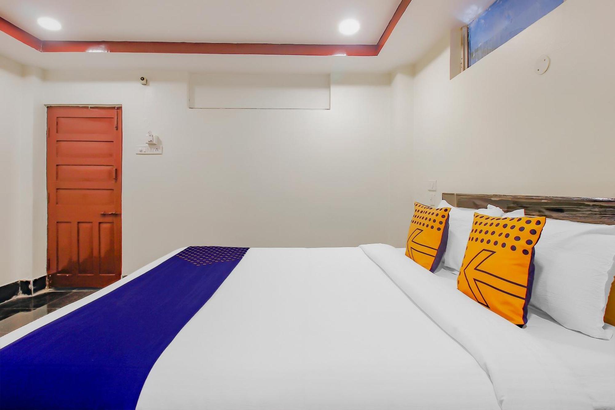 Spot On Hotel Grand Inn Варангал Экстерьер фото