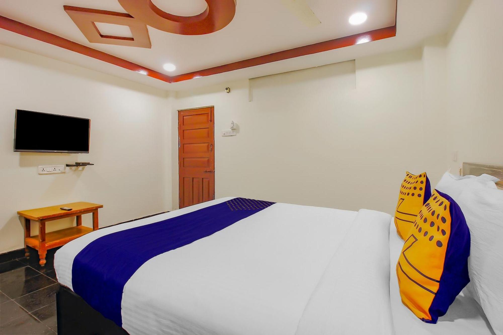 Spot On Hotel Grand Inn Варангал Экстерьер фото